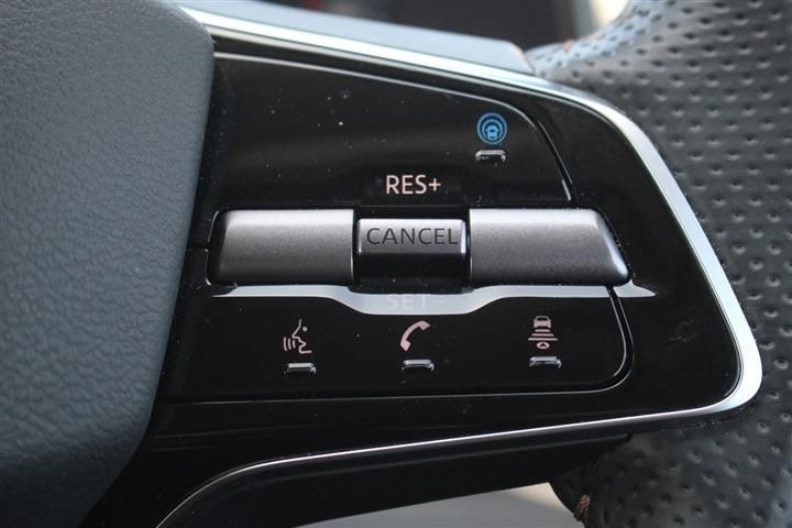 Nissan Ariya 2023 6451450-3