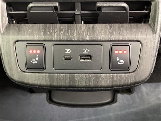 Nissan Ariya 2023 6451451-7