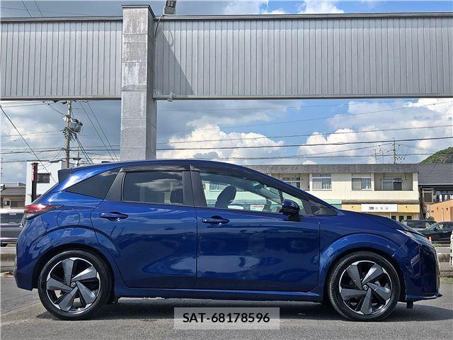 Nissan AURA 2022 6457051-7
