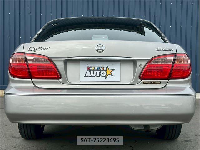 Nissan CEFIRO 2002 6458732-8