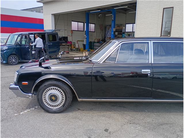 Toyota CENTURY 1995-11 6470271-6