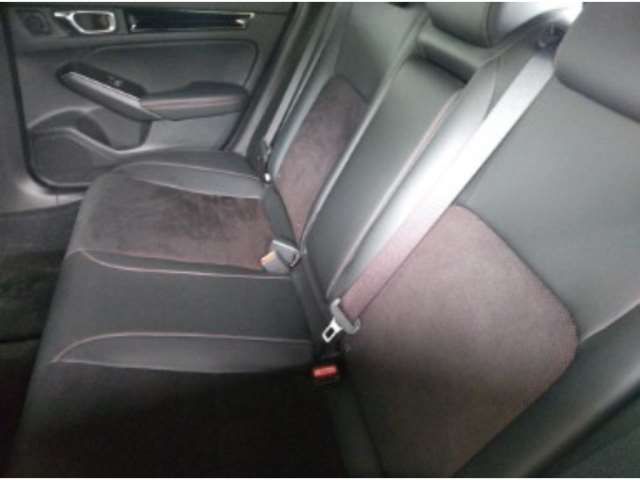 Honda CIVIC 2023 6472056-5