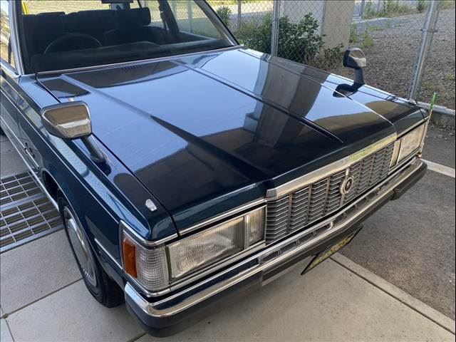 Toyota CROWN SEDAN 1983 6449000-7