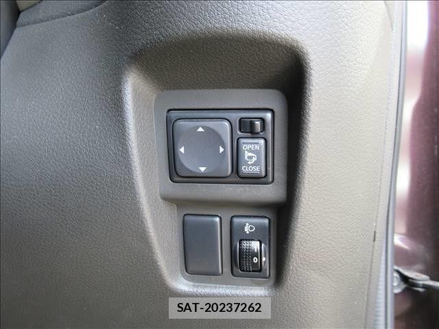 Nissan CUBE 2012 6461289-6