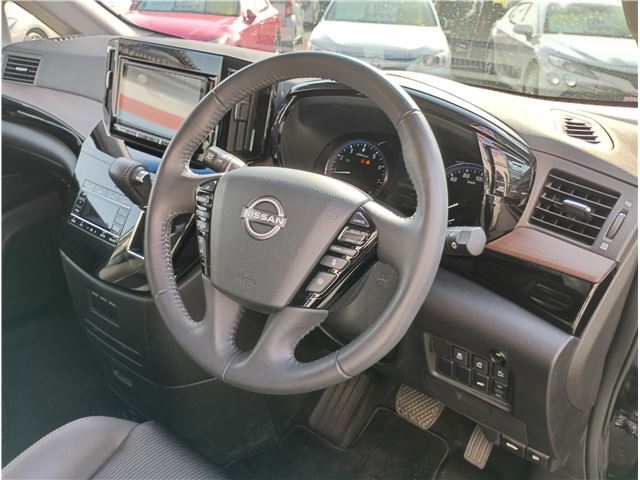 Nissan ELGRAND 2023 6465701-2