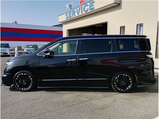 Nissan ELGRAND 2023 6465701-5