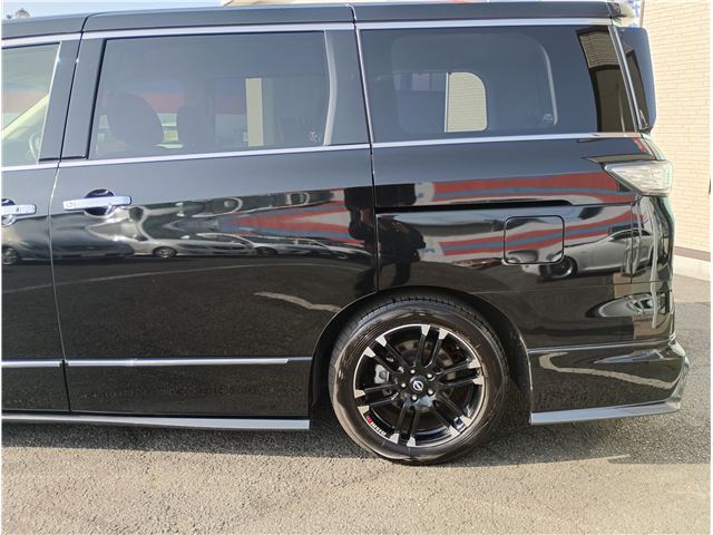 Nissan ELGRAND 2023 6465701-7