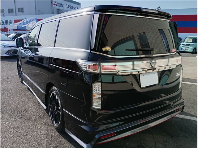 Nissan ELGRAND 2023 6465701-8