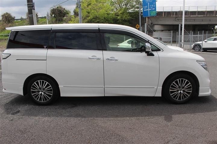 Nissan ELGRAND 2021 6465837-8