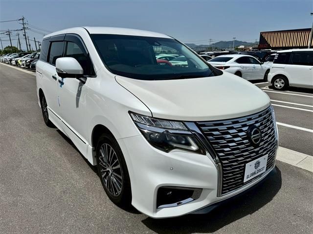 Nissan ELGRAND 2021 6465946-3