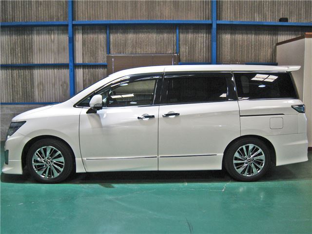 Nissan ELGRAND 2017 6466306-9