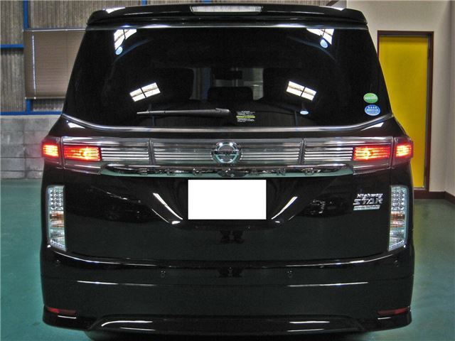 Nissan ELGRAND 2017 6466337-7