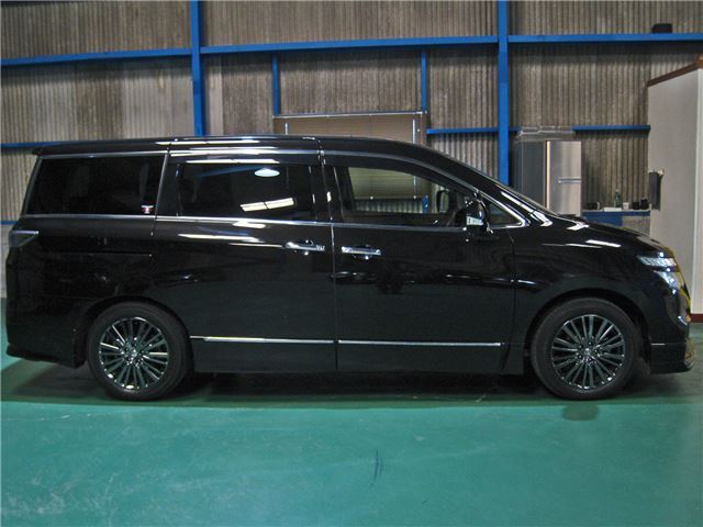 Nissan ELGRAND 2017 6466337-8