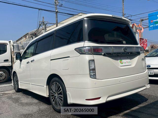 Nissan ELGRAND 2015 6466814-7