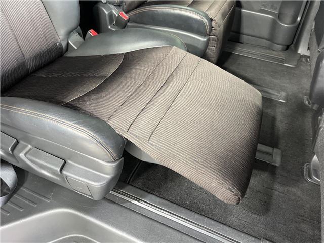 Nissan ELGRAND 2015 6467001-10
