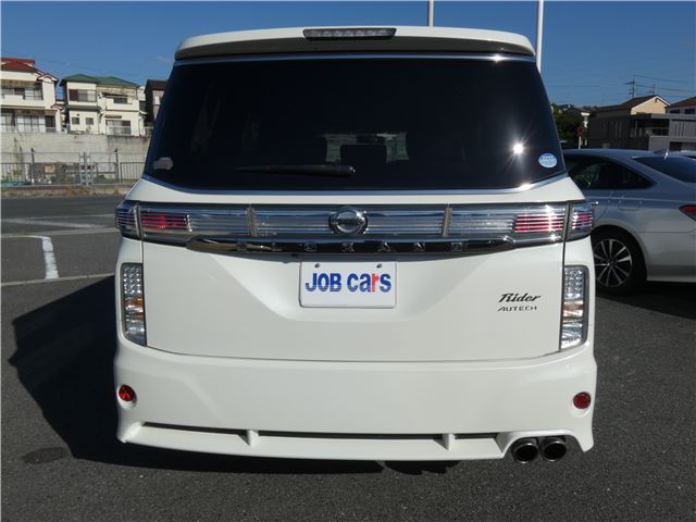 Nissan ELGRAND 2015 6467036-10