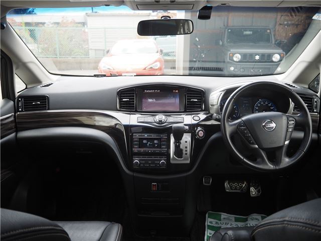 Nissan ELGRAND 2015 6467040-1