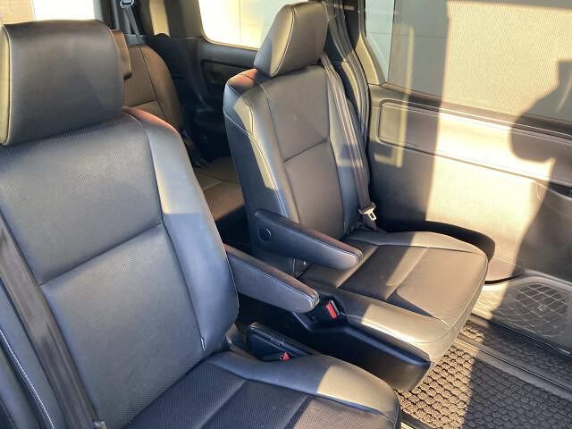 Toyota ESQUIRE 2018 6464453-4
