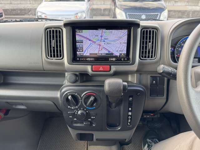 Suzuki EVERY 2015 6473880-9