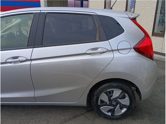 Honda FIT HYBRID 2015 6427275-9