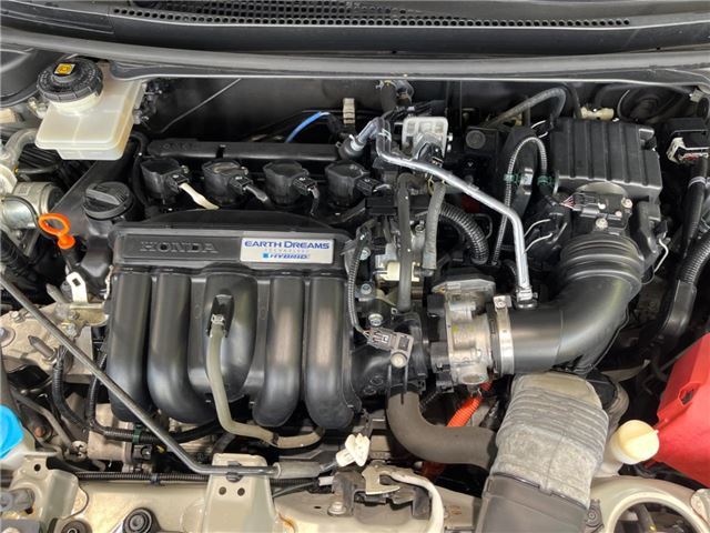 Honda FIT HYBRID 2015 6427457-4