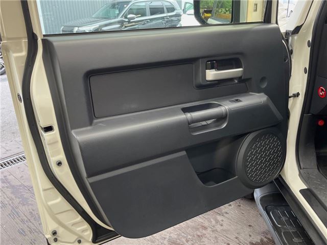Toyota FJ CRUISER 2014 6468473-4