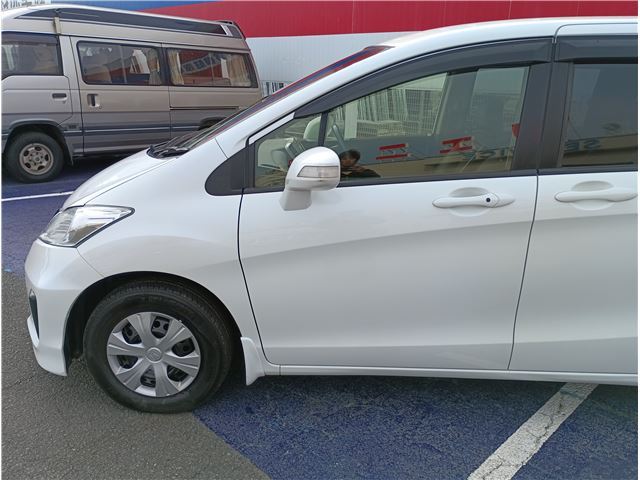 Honda FREED 2015 6433135-7