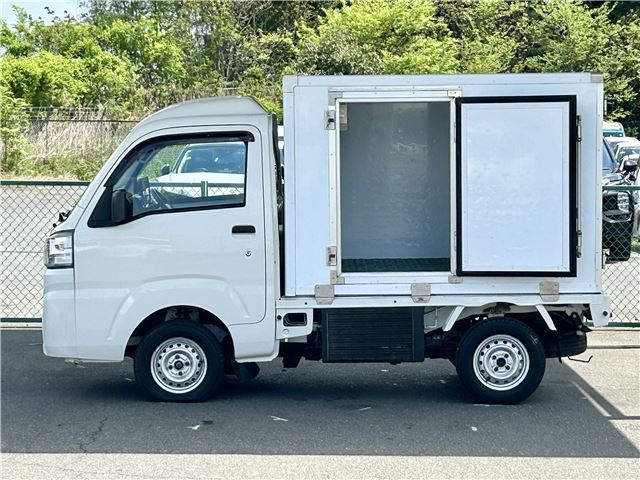 Daihatsu HIJET TRUCK 2017 6438321-8