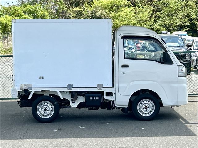 Daihatsu HIJET TRUCK 2017 6438321-9