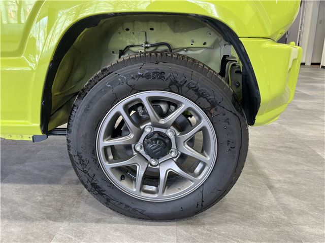 Suzuki JIMNY 2018 6435508-9
