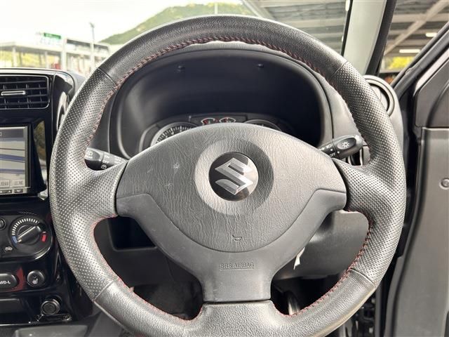 Suzuki JIMNY 2013 6479440-9