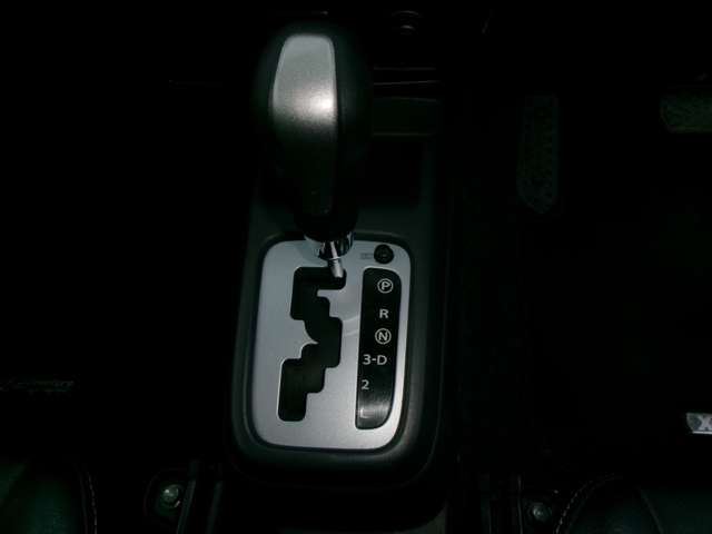 Suzuki JIMNY 2012 6479621-9