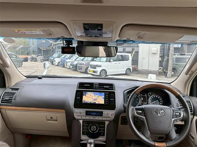 Toyota LAND CRUISER PRADO 2023 6476381-2