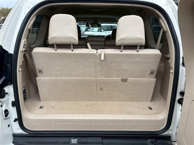 Toyota LAND CRUISER PRADO 2023 6476381-6