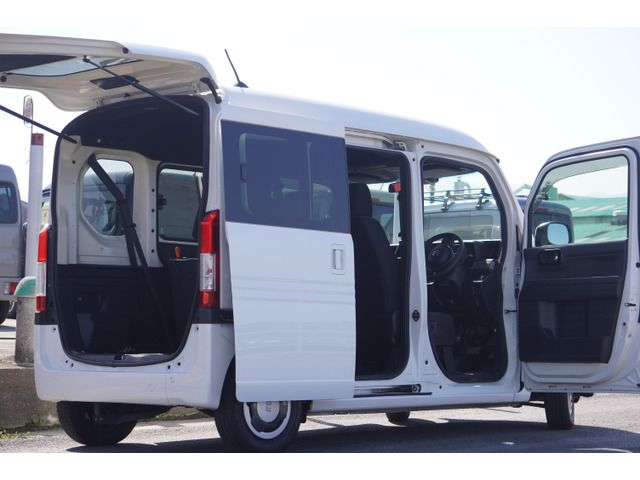 Honda N-VAN 2020 6445796-10