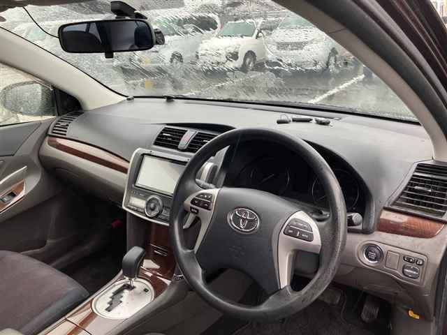 Toyota PREMIO 2014 6425035-2