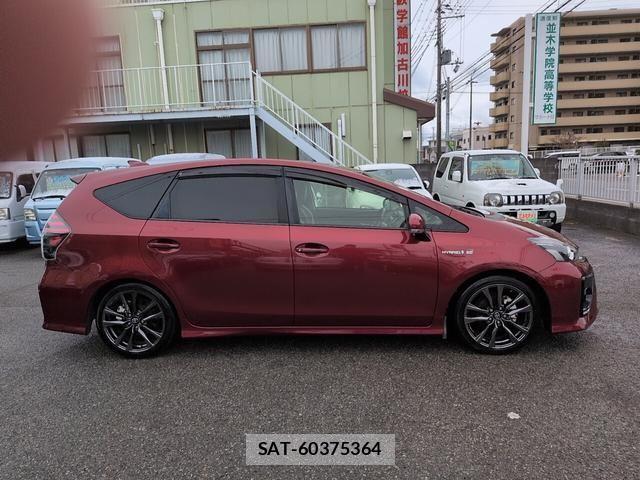 Toyota PRIUS ALPHA 2020 6430822-10