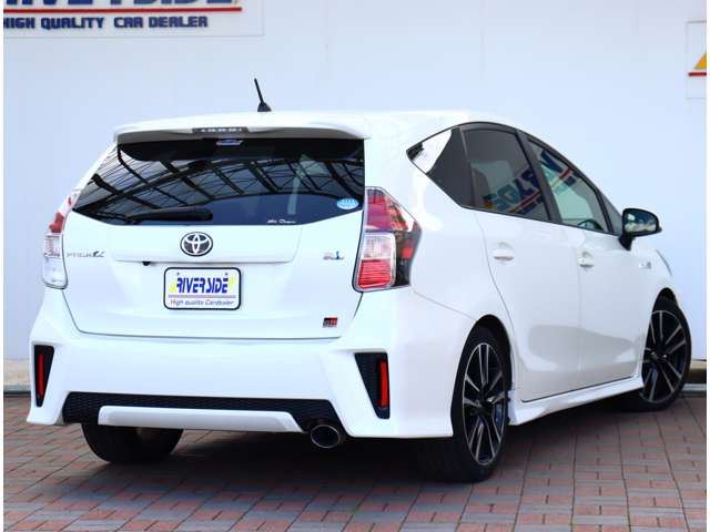 Toyota PRIUS ALPHA 2019 6431079-2