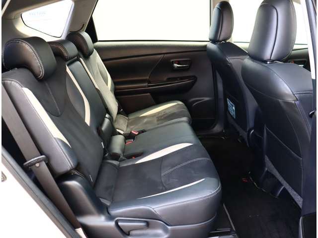 Toyota PRIUS ALPHA 2019 6431079-5