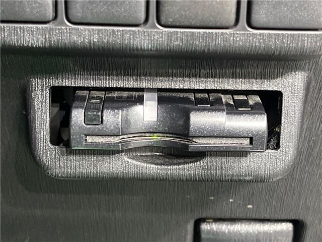 Toyota PRIUS ALPHA 2018 6431184-8