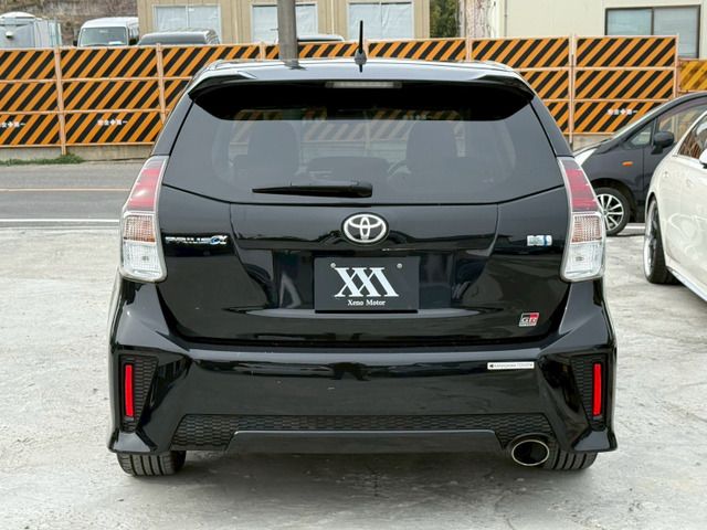 Toyota PRIUS ALPHA 2018 6431371-1