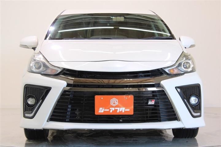 Toyota PRIUS ALPHA 2018 6431405-7