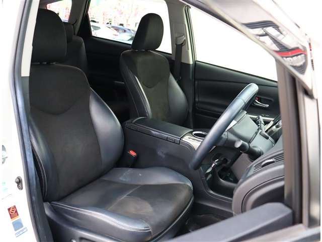Toyota PRIUS ALPHA 2018 6431486-10