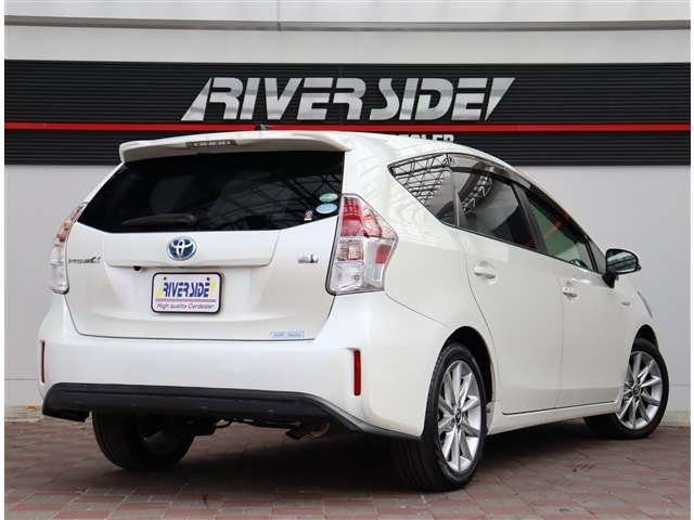 Toyota PRIUS ALPHA 2018 6431486-2