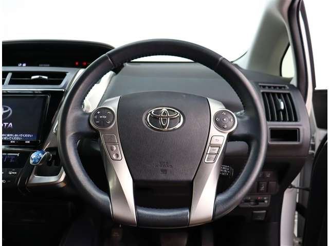 Toyota PRIUS ALPHA 2018 6431486-9
