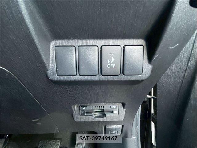 Toyota PRIUS ALPHA 2017 6431678-7