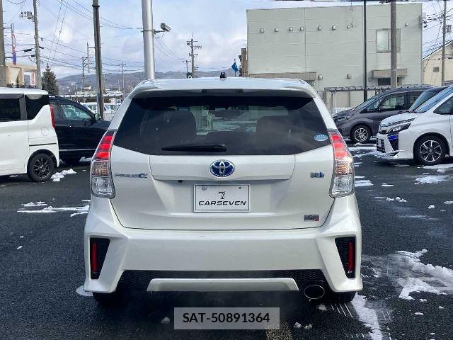 Toyota PRIUS ALPHA 2017 6431680-6