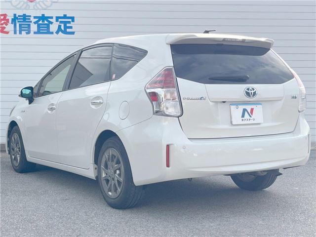 Toyota PRIUS ALPHA 2016 6432119-4