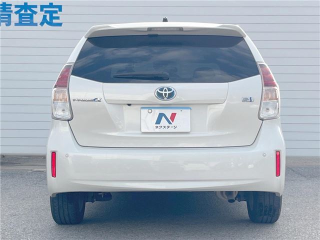 Toyota PRIUS ALPHA 2016 6432119-5