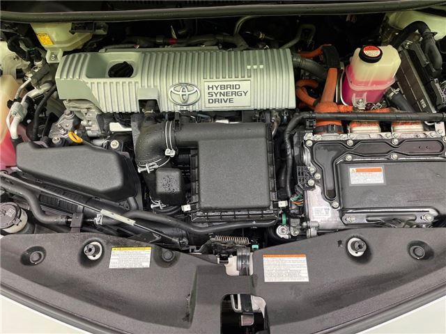 Toyota PRIUS ALPHA 2016 6432164-4